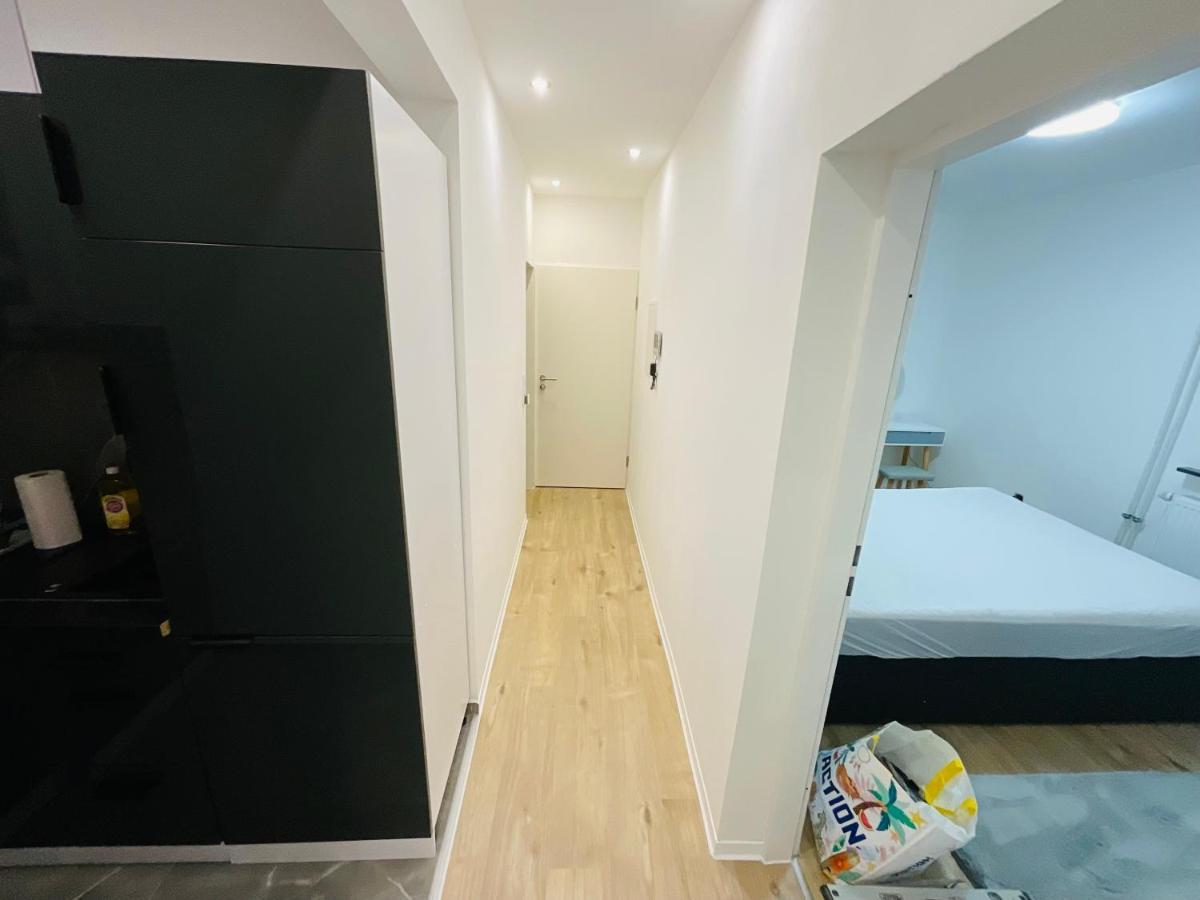 Best Central Apartment - Am Marktplatz - Up To 5 - Next To Frankfurt And Hanau - Coffee And Snacks - Netflix, Prime, Disney Nidderau Exterior foto